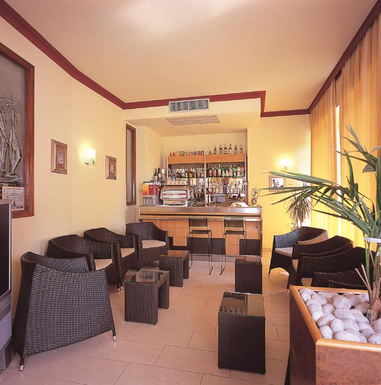 Hotel Astoria Lido Sirmione Exterior foto